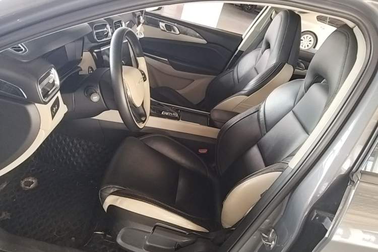 Used Lynk & Co 02 2018 1.5T DCT Two-Wheel Drive Zhaoban China V Standard Left Front Seat