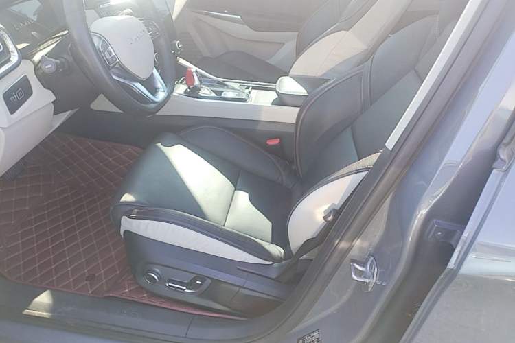 Used Lynk & Co 02 2018 1.5T DCT Two-Wheel Drive Zhaopu Version China V Standard Left Front Seat