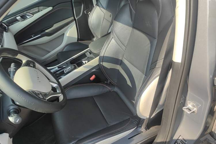 Used Lynk & Co 02 2018 1.5T DCT Two-Wheel Drive Zhaopu Version China V Standard Left Front Seat