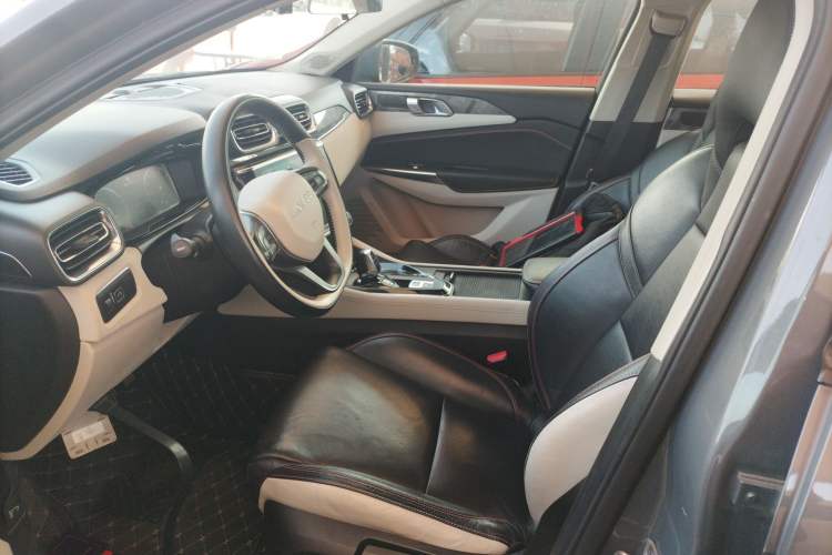 Used Lynk & Co 02 2018 1.5T DCT Two-Wheel Drive Zhaoban China V Standard Left Front Seat