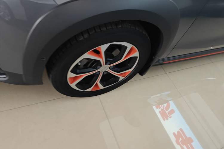 Used Lynk & Co 02 2018 1.5T DCT Two-Wheel Drive Zhaopu Version China V Standard Left Front Wheel Hub