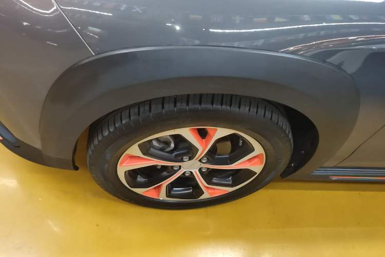 Used Lynk & Co 02 2018 1.5T DCT Two-Wheel Drive Zhaoban China V Standard Left Front Wheel Hub