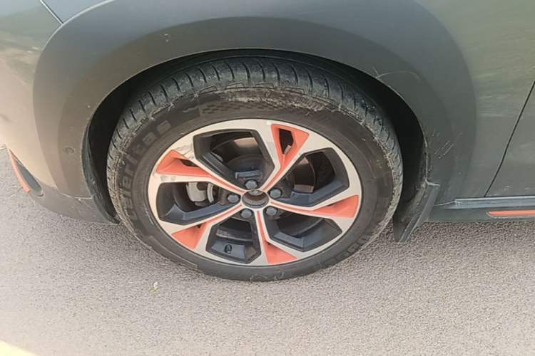 Used Lynk & Co 02 2018 1.5T DCT Two-Wheel Drive Zhaopu Version China V Standard Left Front Wheel Hub