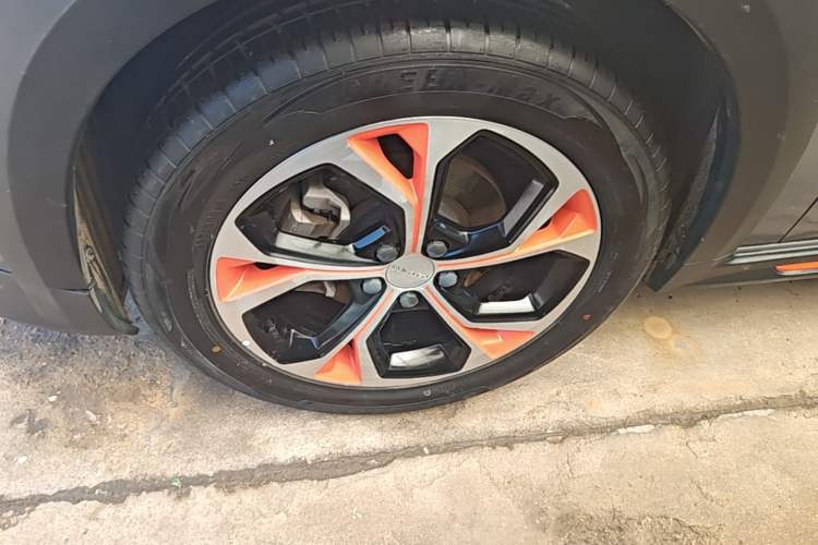 Used Lynk & Co 02 2018 1.5T DCT Two-Wheel Drive Zhaoban China V Standard Left Front Wheel Hub