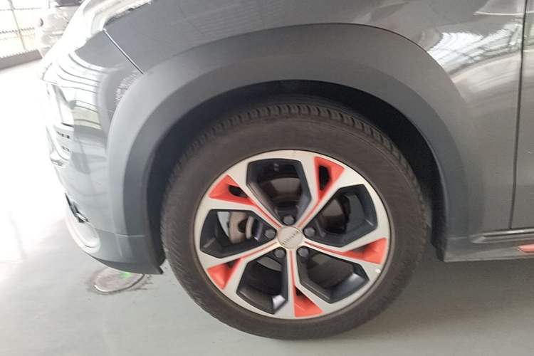 Used Lynk & Co 02 2018 1.5T DCT Two-Wheel Drive Zhaoban China V Standard Left Front Wheel Hub