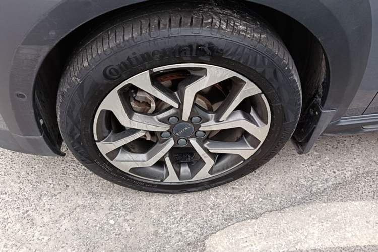 Used Lynk & Co 02 2018 1.5T DCT Two-Wheel Drive Pro Version China V Emission Standard Left Front Wheel Hub