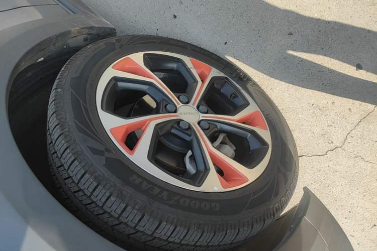 Used Lynk & Co 02 2018 1.5T DCT Two-Wheel Drive Zhaopu Version China V Standard Left Front Wheel Hub