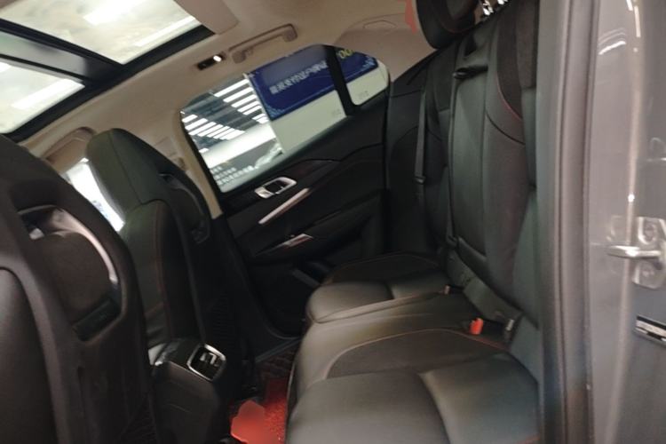 Used Lynk & Co 02 2018 1.5T DCT Two-Wheel Drive Pro Version China V Emission Standard Left Rear Seat