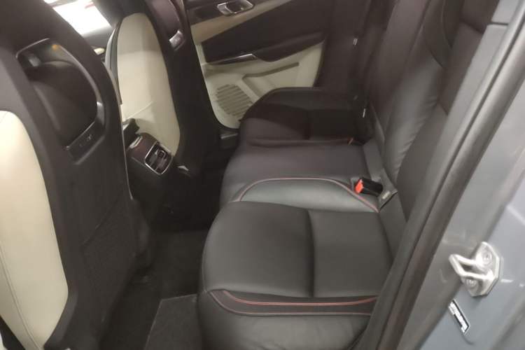 Used Lynk & Co 02 2018 1.5T DCT Two-Wheel Drive Zhaoban China V Standard Left Rear Seat