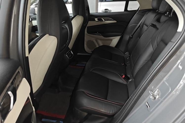 Used Lynk & Co 02 2018 1.5T DCT Two-Wheel Drive Zhaoban China V Standard Left Rear Seat