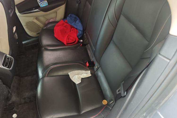 Used Lynk & Co 02 2018 1.5T DCT Two-Wheel Drive Zhaopu Version China V Standard Left Rear Seat