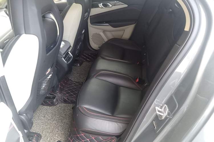 Used Lynk & Co 02 2018 1.5T DCT Two-Wheel Drive Zhaopu Version China V Standard Left Rear Seat