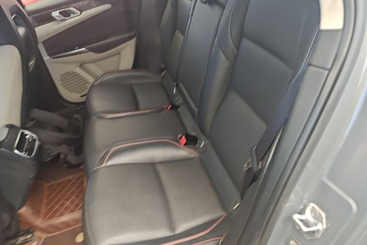 Used Lynk & Co 02 2018 1.5T DCT Two-Wheel Drive Zhaoban China V Standard Left Rear Seat