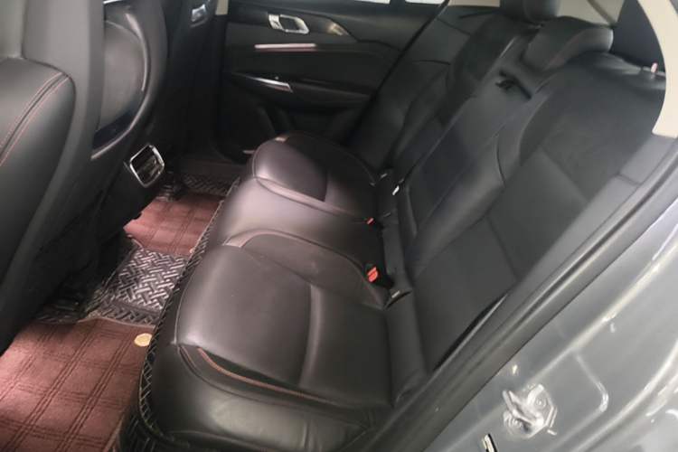 Used Lynk & Co 02 2018 1.5T DCT Two-Wheel Drive Pro Version China V Emission Standard Left Rear Seat