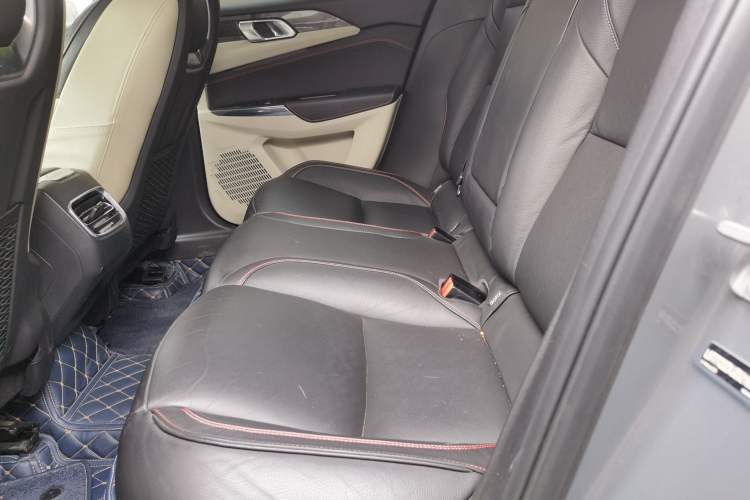 Used Lynk & Co 02 2018 1.5T DCT Two-Wheel Drive Zhaopu Version China V Standard Left Rear Seat