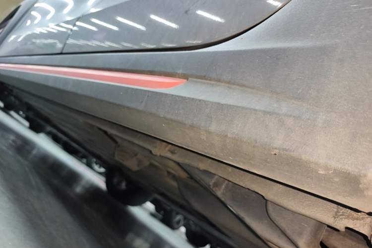 Used Lynk & Co 02 2018 1.5T DCT Two-Wheel Drive Zhaopu Version China V Standard Left Side Sill