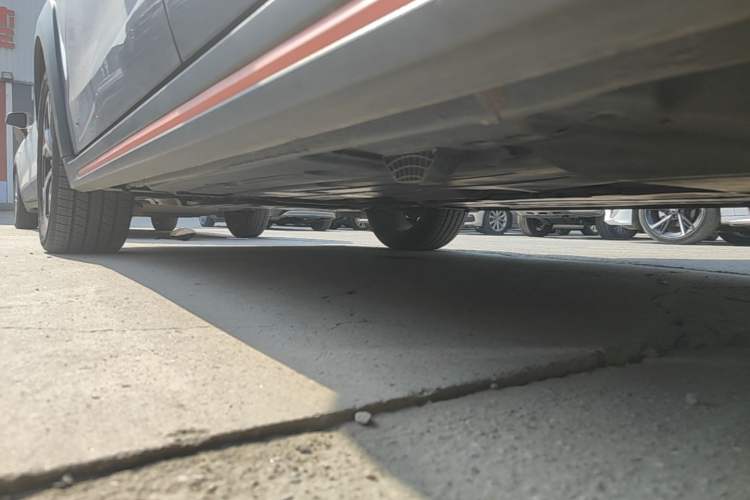 Used Lynk & Co 02 2018 1.5T DCT Two-Wheel Drive Zhaopu Version China V Standard Left Side Sill