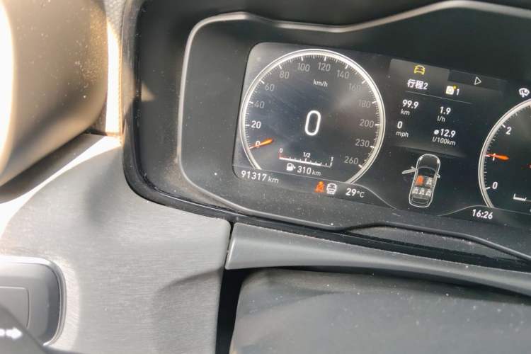 Used Lynk & Co 02 2018 1.5T DCT Two-Wheel Drive Pro Version China V Emission Standard Odometer Close Up