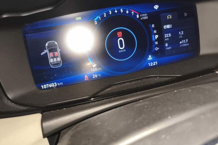Used Lynk & Co 02 2018 1.5T DCT Two-Wheel Drive Zhaopu Version China V Standard Odometer Close Up