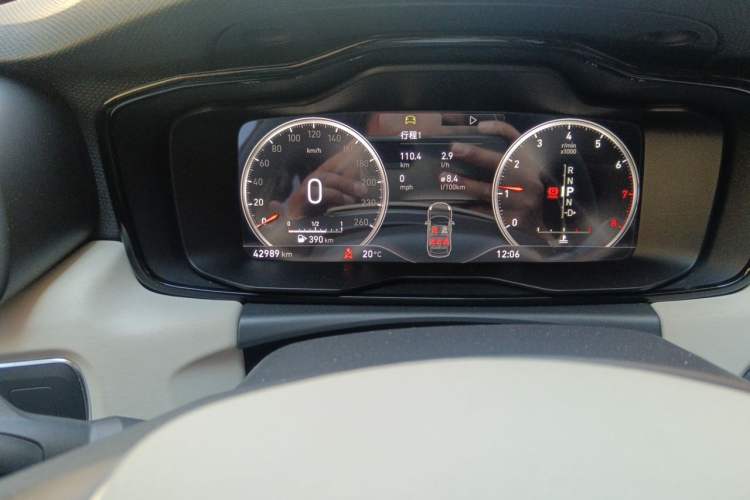 Used Lynk & Co 02 2018 1.5T DCT Two-Wheel Drive Zhaopu Version China V Standard Odometer Close Up