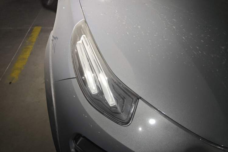 Used Lynk & Co 02 2018 1.5T DCT Two-Wheel Drive Zhaopu Version China V Standard Right Front Headlight