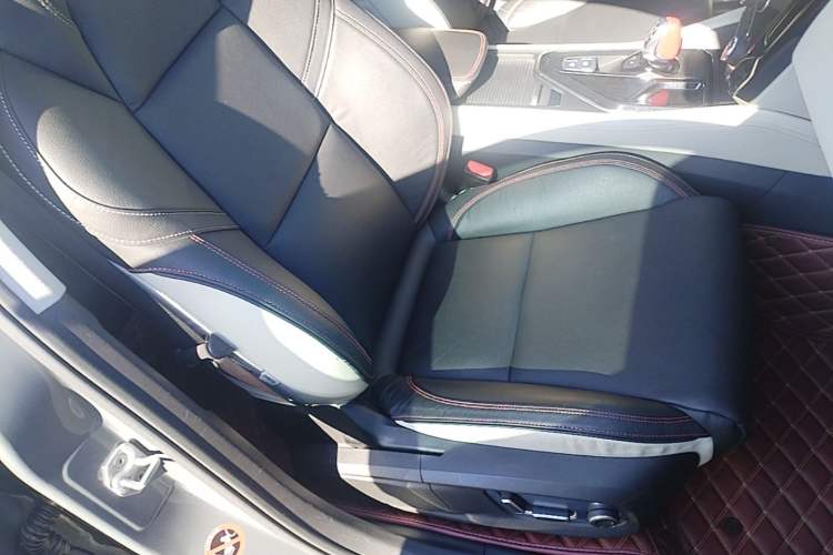 Used Lynk & Co 02 2018 1.5T DCT Two-Wheel Drive Zhaopu Version China V Standard Right Front Seat