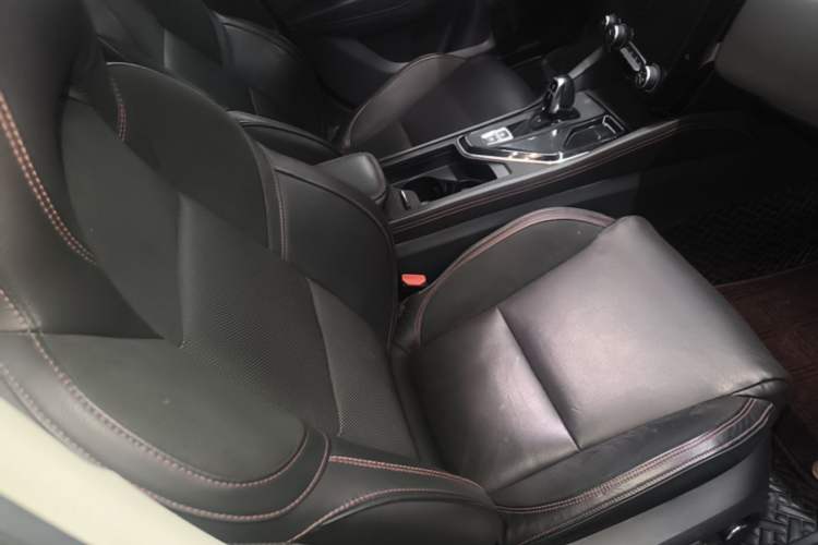 Used Lynk & Co 02 2018 1.5T DCT Two-Wheel Drive Pro Version China V Emission Standard Right Front Seat
