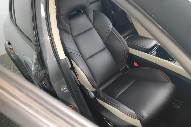 Used Lynk & Co 02 2018 1.5T DCT Two-Wheel Drive Zhaopu Version China V Standard Right Front Seat