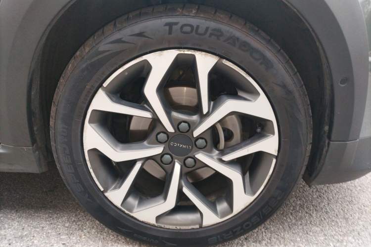 Used Lynk & Co 02 2018 1.5T DCT Two-Wheel Drive Pro Version China V Emission Standard Right Front Wheel Hub