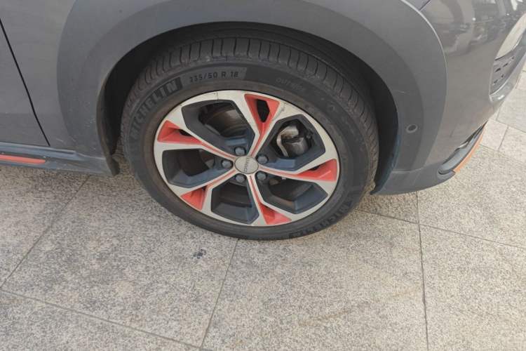 Used Lynk & Co 02 2018 1.5T DCT Two-Wheel Drive Zhaopu Version China V Standard Right Front Wheel Hub