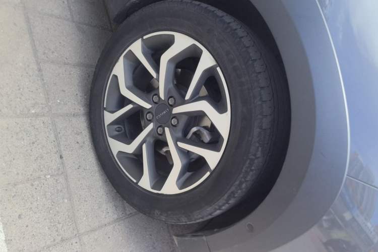 Used Lynk & Co 02 2018 1.5T DCT Two-Wheel Drive Pro Version China V Emission Standard Right Front Wheel Hub