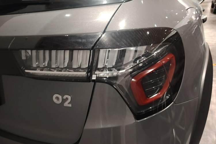 Used Lynk & Co 02 2018 1.5T DCT Two-Wheel Drive Pro Version China V Emission Standard Right Rear Taillight