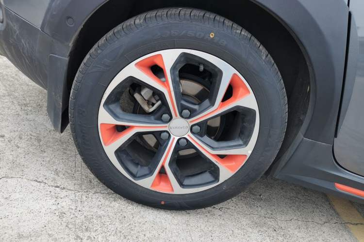 Used Lynk & Co 02 2018 1.5T DCT Two-Wheel Drive Zhaopu Version China V Standard Right Rear Wheel Hub