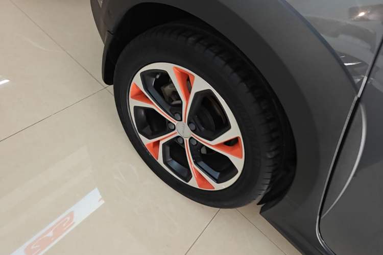 Used Lynk & Co 02 2018 1.5T DCT Two-Wheel Drive Zhaopu Version China V Standard Right Rear Wheel Hub