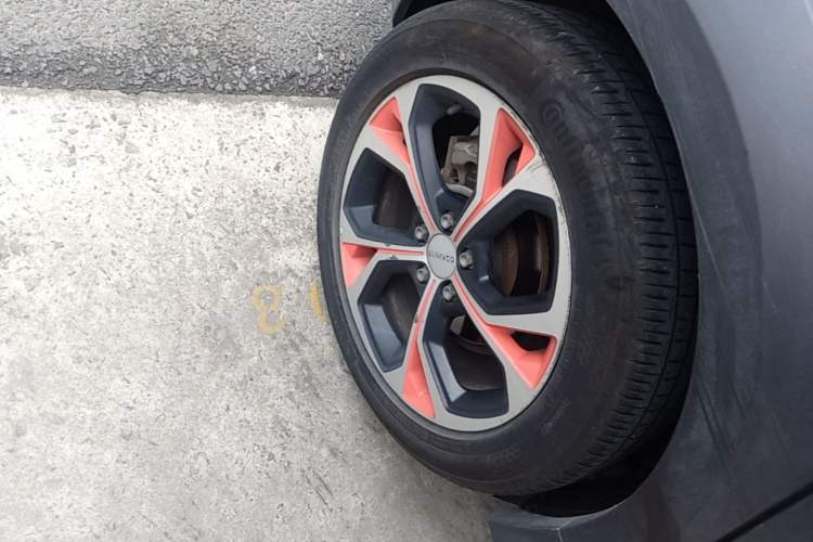 Used Lynk & Co 02 2018 1.5T DCT Two-Wheel Drive Zhaopu Version China V Standard Right Rear Wheel Hub