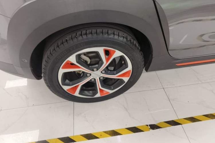 Used Lynk & Co 02 2018 1.5T DCT Two-Wheel Drive Zhaopu Version China V Standard Right Rear Wheel Hub