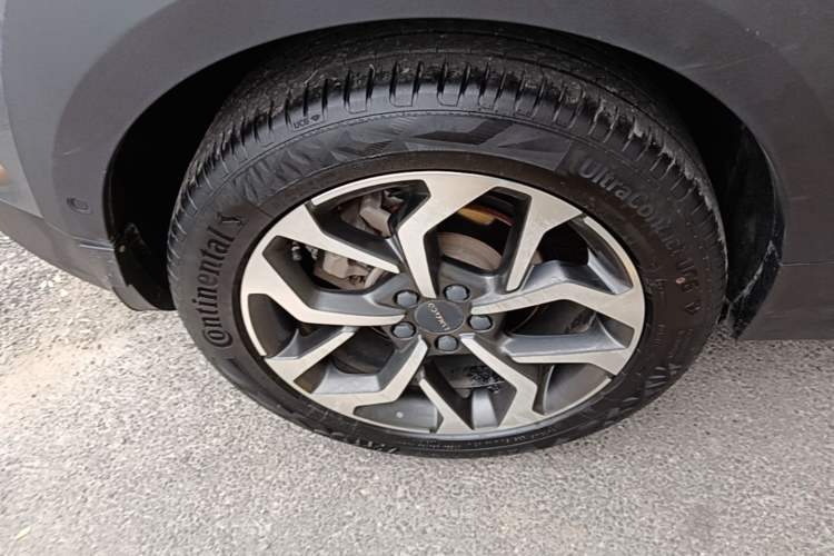 Used Lynk & Co 02 2018 1.5T DCT Two-Wheel Drive Pro Version China V Emission Standard Right Rear Wheel Hub
