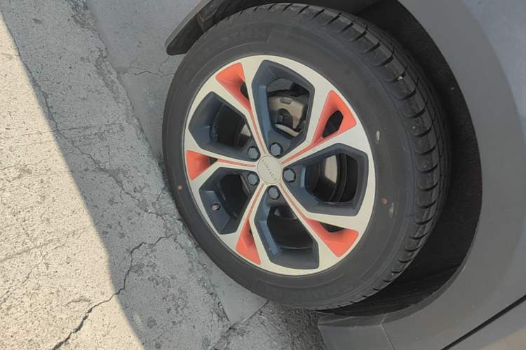 Used Lynk & Co 02 2018 1.5T DCT Two-Wheel Drive Zhaopu Version China V Standard Right Rear Wheel Hub