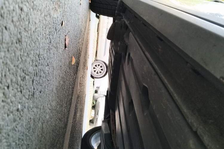 Used Lynk & Co 02 2018 1.5T DCT Two-Wheel Drive Pro Version China V Emission Standard Right Side Sill