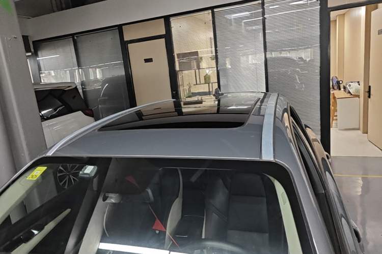 Used Lynk & Co 02 2018 1.5T DCT Two-Wheel Drive Zhaoban China V Standard Roof