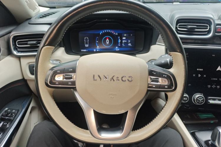 Used Lynk & Co 02 2018 1.5T DCT Two-Wheel Drive Zhaopu Version China V Standard Steering Wheel