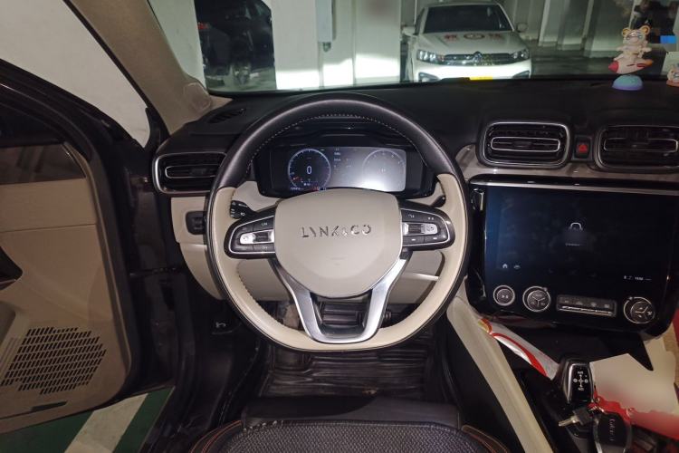 Used Lynk & Co 02 2018 1.5T DCT Two-Wheel Drive Zhaopu Version China V Standard Steering Wheel