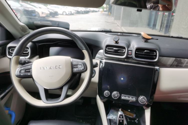 Used Lynk & Co 02 2018 1.5T DCT Two-Wheel Drive Zhaoban China V Standard Steering Wheel