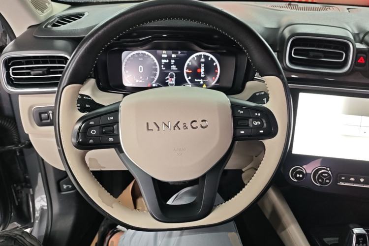Used Lynk & Co 02 2018 1.5T DCT Two-Wheel Drive Zhaoban China V Standard Steering Wheel