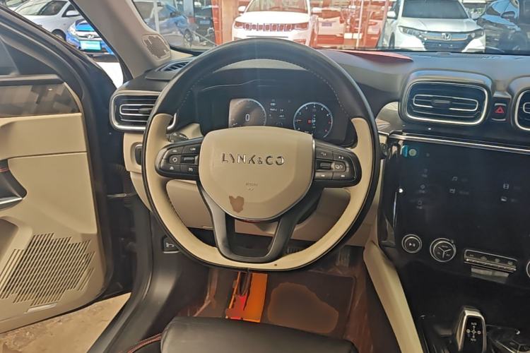 Used Lynk & Co 02 2018 1.5T DCT Two-Wheel Drive Zhaoban China V Standard Steering Wheel