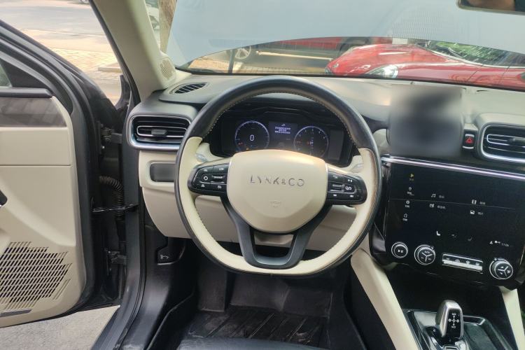 Used Lynk & Co 02 2018 1.5T DCT Two-Wheel Drive Zhaoban China V Standard Steering Wheel
