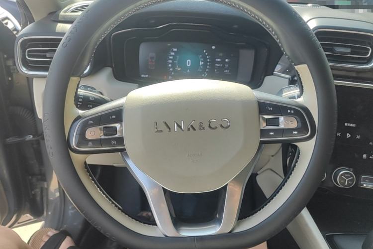 Used Lynk & Co 02 2018 1.5T DCT Two-Wheel Drive Zhaopu Version China V Standard Steering Wheel