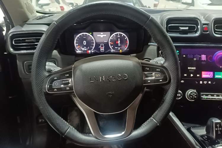 Used Lynk & Co 02 2018 2.0T DCT 4x4 Sport Pro Edition China V Standard Steering Wheel