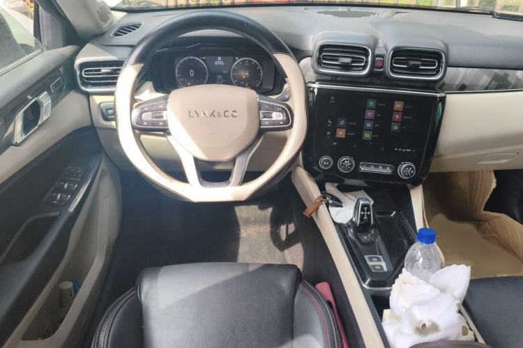 Used Lynk & Co 02 2018 1.5T DCT Two-Wheel Drive Zhaopu Version China V Standard Steering Wheel