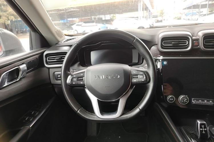 Used Lynk & Co 02 2018 1.5T DCT Two-Wheel Drive Sporty Version China V Standard Steering Wheel